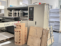 Hollow board production process