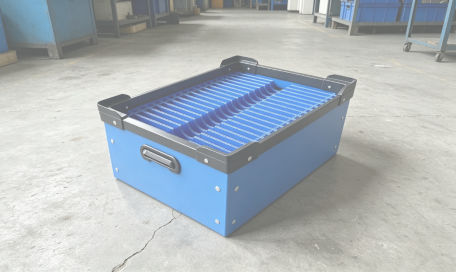Coroplast box for industrial storage and organization