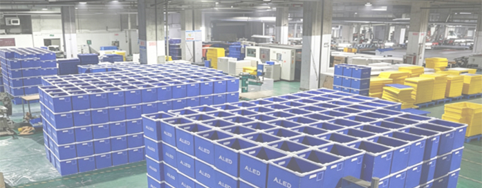 Polypropylene hollow box for logistics and returnable use